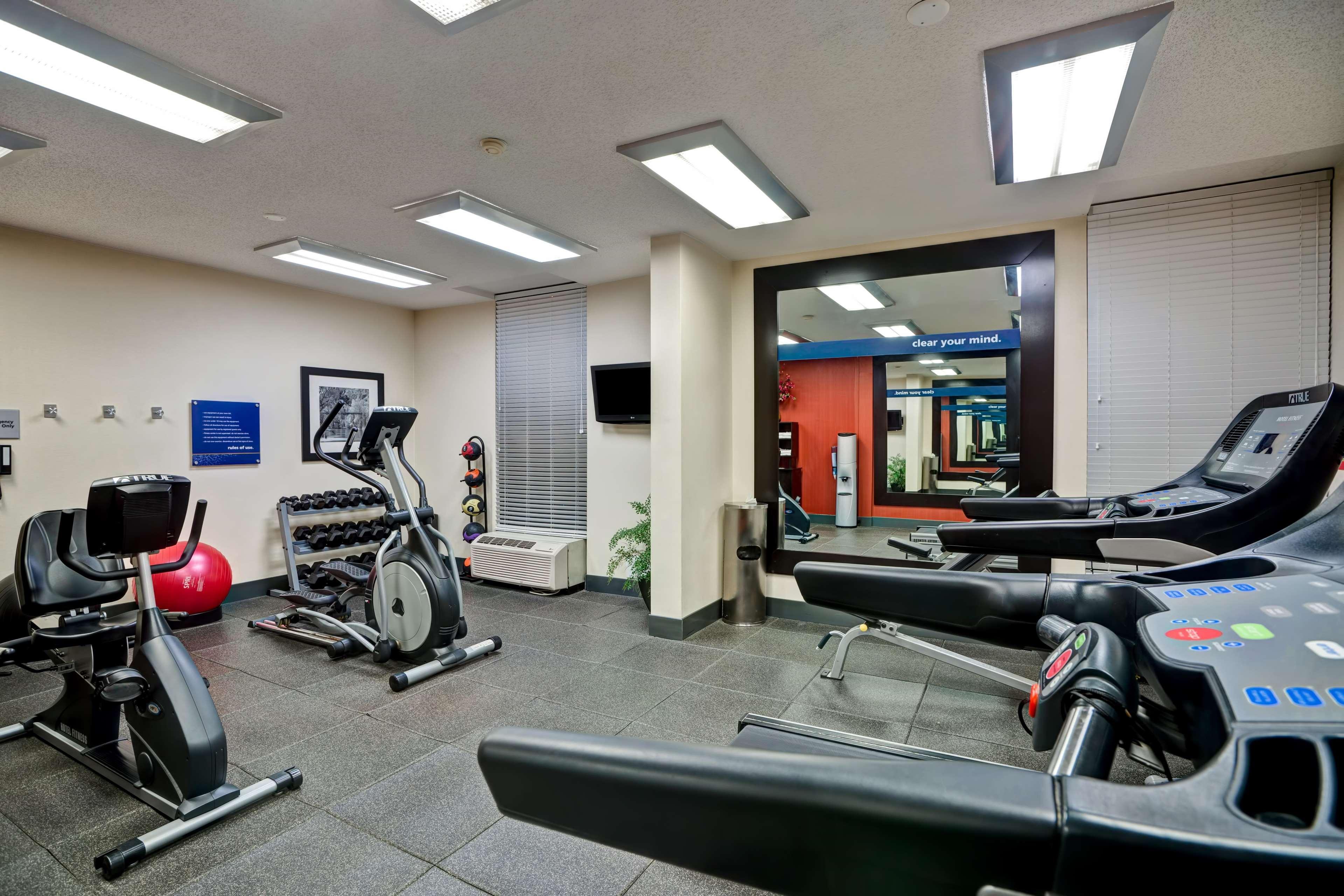 Hampton Inn Моргантаун Екстериор снимка